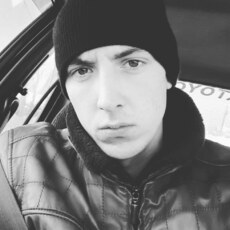 Веня, 26
