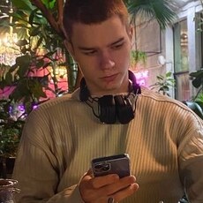 Евгений, 20