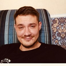 Витя, 32