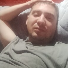 Веня, 36