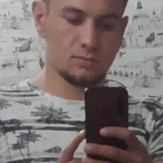 Валя, 27