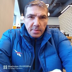 Валентин, 53