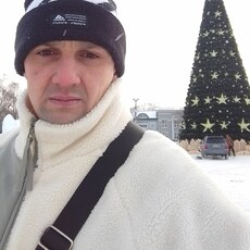 Виктор, 29