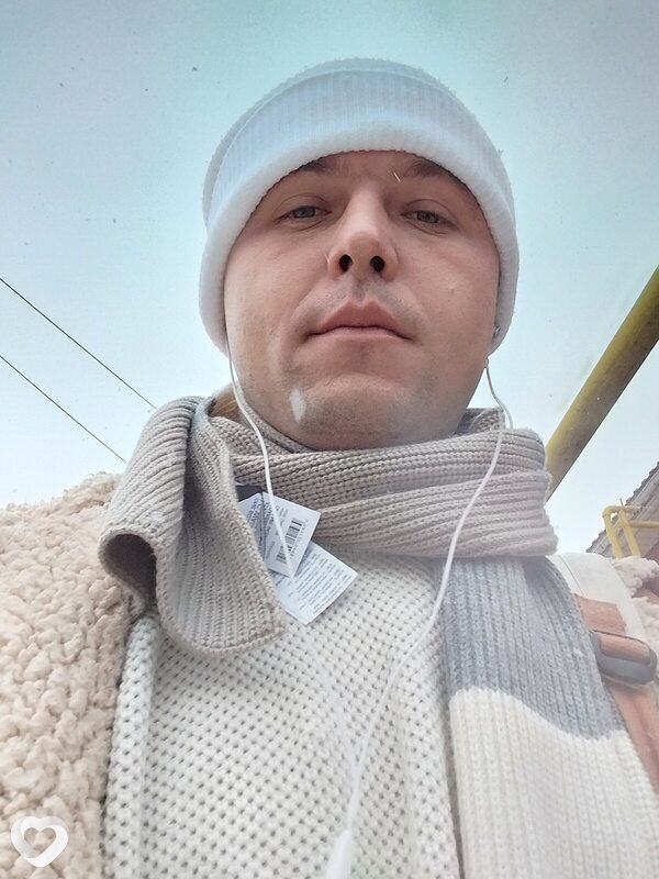 Толя