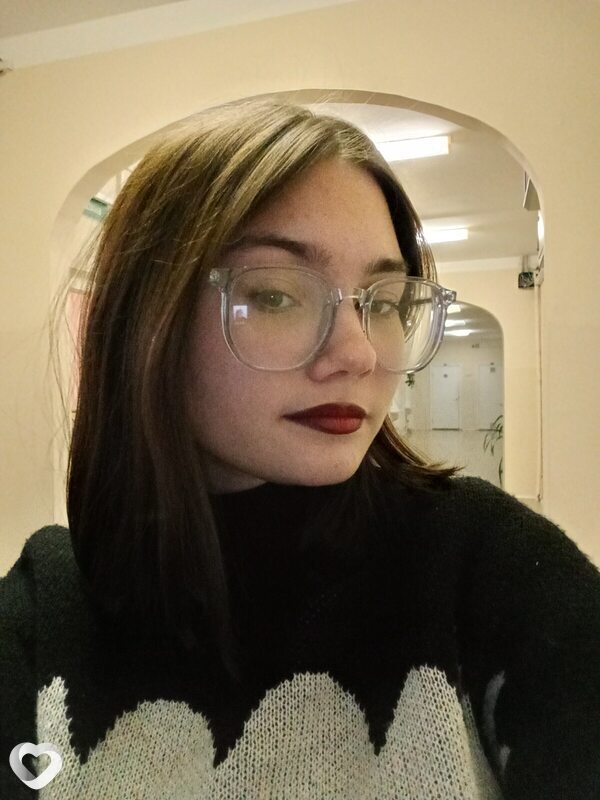 Полина