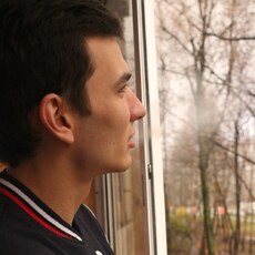 Юра, 28