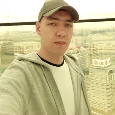 Яша, 29