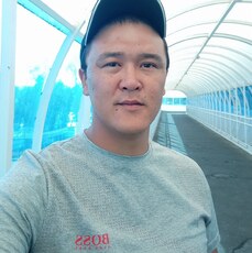 Тим, 33