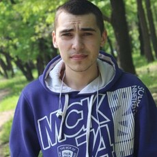 Дима, 32