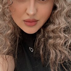 Виолетта, 28