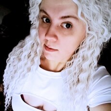 Зоя, 22