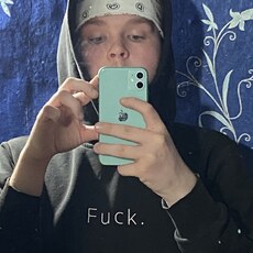 Эдик, 24