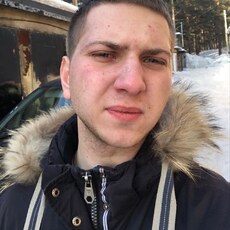 Юрий, 24