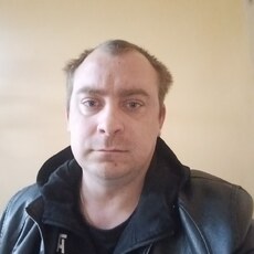Валя, 32