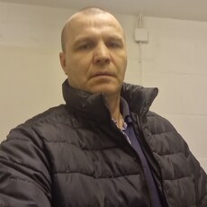 Коля, 44