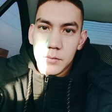 Даниил, 25