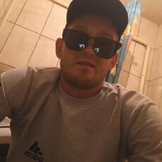 Артемий, 32