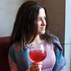 Евгения, 25