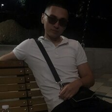 Всеволод, 20