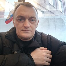 Никон, 42