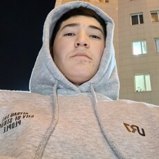 Аркадий, 21
