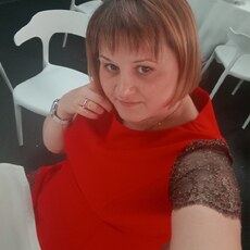 Зоя, 32
