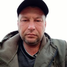 Роман, 41
