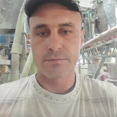 Лука, 37