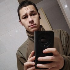 Павел, 24