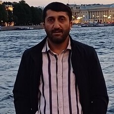 Виктор, 38