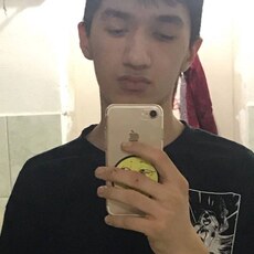 Витя, 21