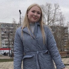 Лариса, 22