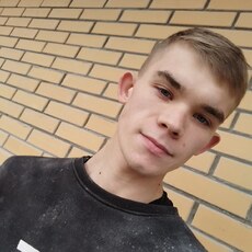 Виталя, 22