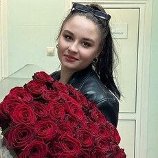 Лариса, 22