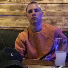 Денис, 20