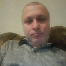 Лаврик, 42