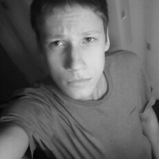 Эдуард, 24