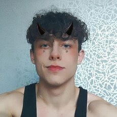 Александр, 22
