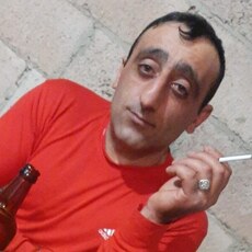 Толя, 41