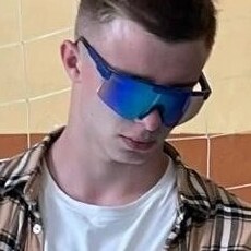 Вова, 28