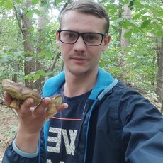 Максим, 32