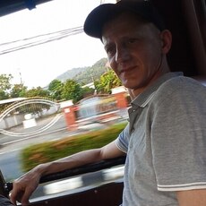 Максим, 44