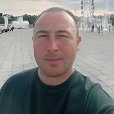 Коля, 37