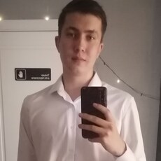 Эдик, 25