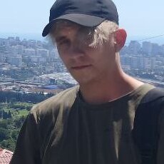 Валя, 25