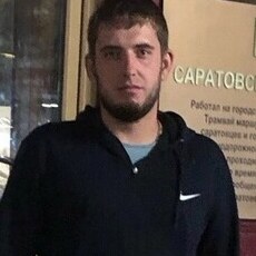 Гоша, 32