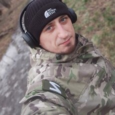 Артур, 32
