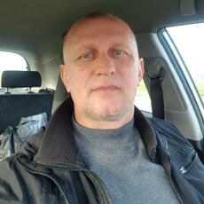 Валентин, 48