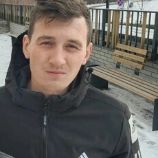 Веня, 24