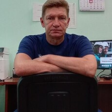 Максим, 46